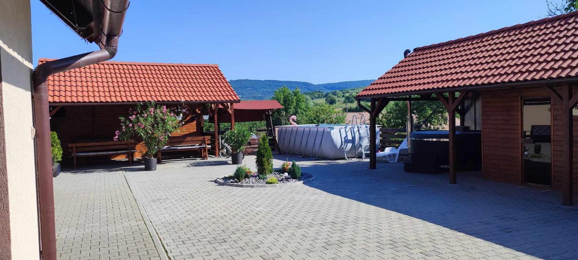 Farkaslaki Panorama Vendeghaz 호텔 Lupeni  외부 사진